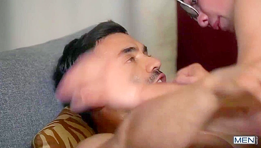 Arad Wins First Ride: Cassidys Tight Virgin Ass Stretched Hard – GayPornoHub 18+
