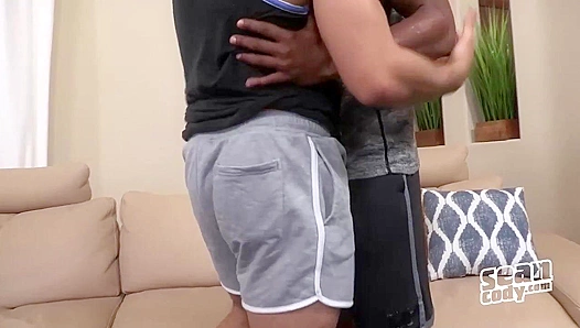 Landon Cassian Goes Wild — Rough Anal Play, No Limits Passion – GayPornZone 18+