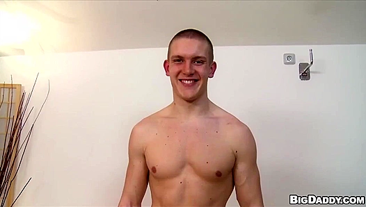 Ripped Amateurs Go Raw: Damien Deep on Georgios Thick Black Dick – 18+