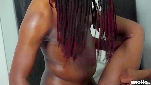 Savage Moore Unleashes Raw BBC Desire in Steamy Interracial Encounter – 18+
