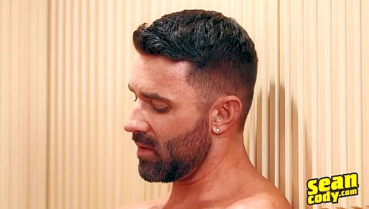 Steaming Up the Sauna: Levi Riveras Sultry Naked Encounter – Hot Gay XXX