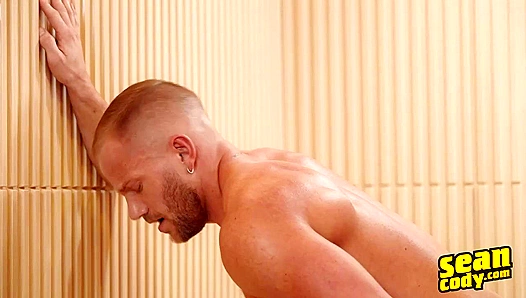 Steaming Up the Sauna: Levi Riveras Sultry Naked Encounter – Hot Gay XXX