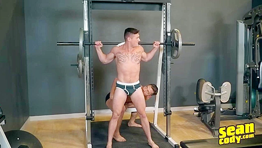 Archie Ray Goes Wild Post Workout — Bareback Passion Ignites – GayXXX