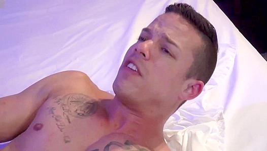 Deep anal ride under desert sheets — Todd Nics steamy late-night session Falcon Studios