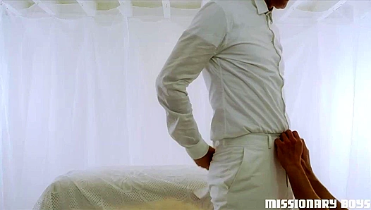 Oaks Claims Tight Twink in Hot Missionary Domination Scene – MissionaryBoys 18+