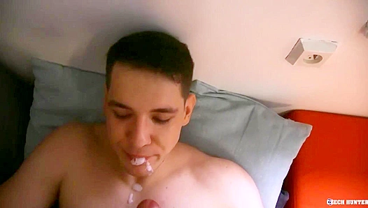 Czech Muscle Stud Takes Deepthroat Gets Loaded Hard – HotCumLoad 18+