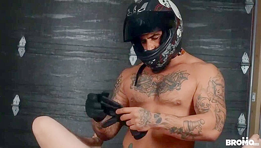 Ryan Bones Thyle Knoxx Ride Wild—Hot Gay Bike Sex Heat – OnlyFans Exclusive