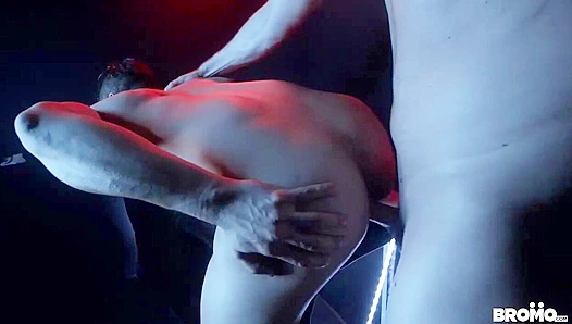 Logan Styles Rocky Vallarta Fuck Hard in Steaming Bareback Glory – BromoUS