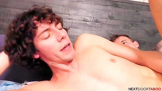 Caught by Surprise: Scott Finds Cristiano Jerking Off – NextDoor Originals