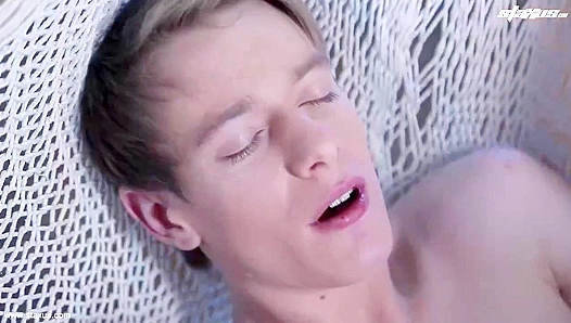 From Solo to Double Trouble: Felix Milans Horny Duo Session – HotGuysFuck 18+