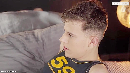 Erik Gets Stretched Wide: Foot Play Turns into Rough Bareback Ride – GayXXX