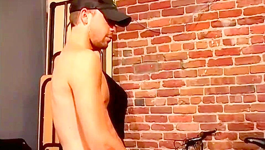 Gunner Raines Skye Shine Dominate in Hot Gangbang Action – Big Dick Energy