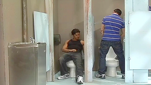 Jason Adonis Albert Long Go Wild in Steamy Public Encounter – Falcon Studios