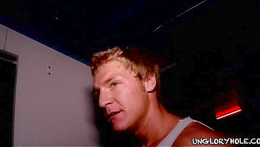 Craving Glory Hole Thrills: Alexander Garrett Takes On Gavins Load – TinyGays 18+