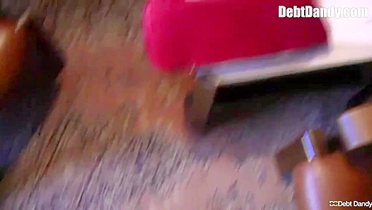 Desperate Beauty Pays Off Debts by Going All-Natural on Cam — GayPornoCam 18+
