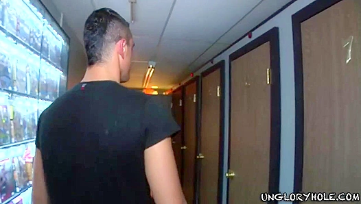 Forbidden Desires Unzipped: Hot Closet Encounter Ignites Passion – GayXXX 18+
