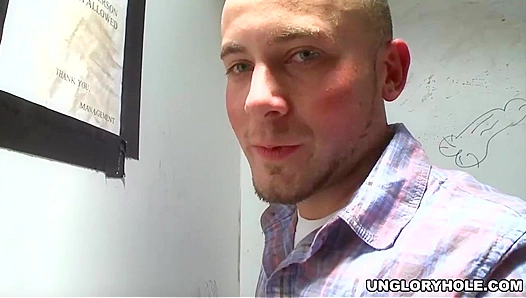 Swapping Thick Cocks Through the Wall – Marc Dylans Horny Glory Hole Ride – GayPornoHub