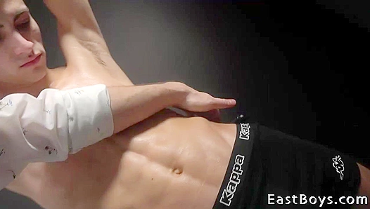 Craving the Burn: This Stallion Thrives on Fiery Anal Play – EastBoys 18+