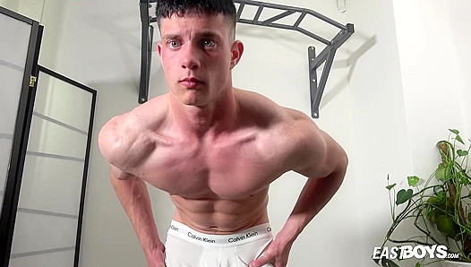 Bruce Paul Flexes Hard Muscle in Hot Solo Workout Fantasy – EastBoys