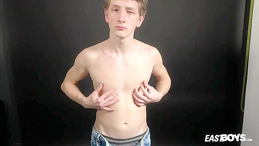 Alan McKenzies Hungry Ass Devours Massive Dick Thrusts – EastBoys 18+