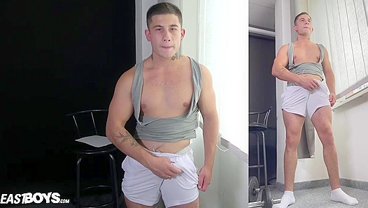 Darrion Flexes His Chiseled Body—Pure Muscle Craving Ignites Passion – EastBoys