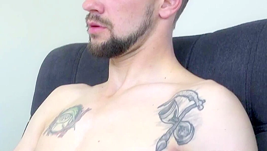 Jerold Bentons Tall Frame Flexes as He Grips His Massive Erect Cock – Neighborhood