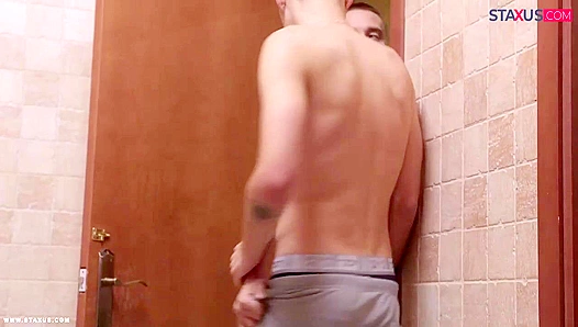 Hot Steam, Hard Throbs: Agus Pines for Steves Thick Dick – GayXXX