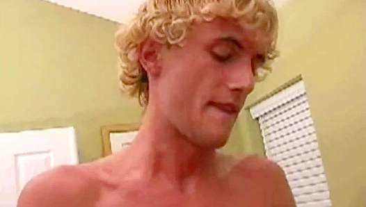 Jarrett Fox Mark Ignite Steamy as Twinks Over 30 Clash – Hot Gay Action