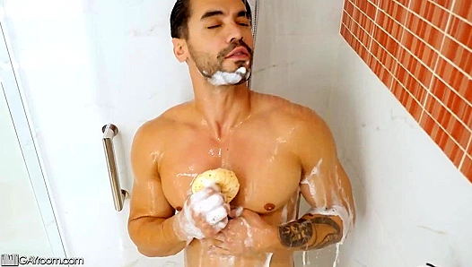 Steamy Shower Domination: Arad Wins as Chucky-Themed Alex Rays Gets Fucked Hard – Gay XXX