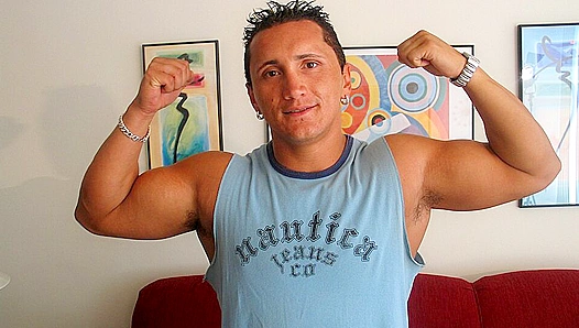 Thick Papi Dominates Circle Jerk with Massive Cream Load – GayPornSite 18+