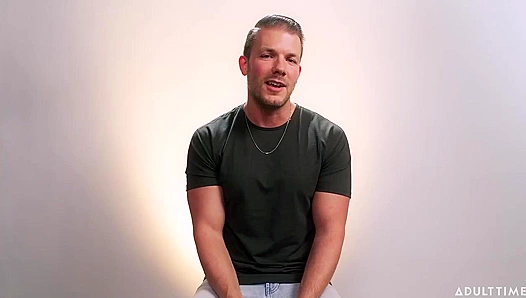 Codey Steeles Burning Solo Ride – Rock-Hard Blowing Huge Loads – GayHunk 18+