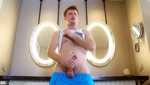 Maxx Monroe Gags on Dillon Diazs Massive Hardcock – ManRoyale 18+