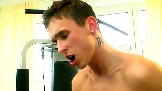 Double Stuffed Bliss: Lucky Taylor Swallows Both Thick Cocks Deep – GayXXX
