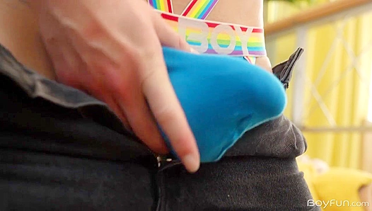 Tommys Horny Solo Session: A Wet Wild Masturbation Fantas. – 18+