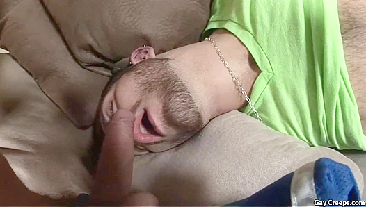Big Testicles, Stretch — Tommy Takes Massive Dick Deep – GayAssFuck 18+