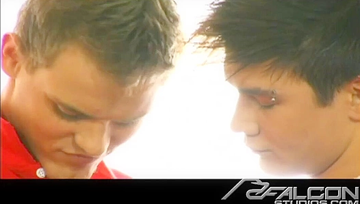 Dario Dolce Kurt Diesel Fuel Burning Desire – Falcon Studios 18+