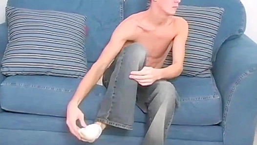 Ryders Ripped Body Flooded With Thick Loads – Couch Fantasies Come True – CircleJerkBoys