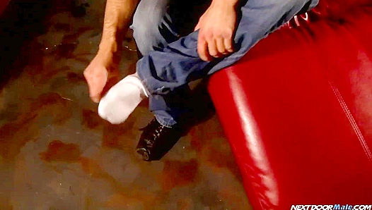 Next-Door Hunk Brock Cooper Makes You Cum Hard – 18+