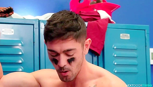 Three Hungry Twinks Unite — Max Lorde, Nico Coopa Evan Knoxx Fuck Wild