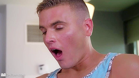 Felix Maze Giovanni Heat Up with Wild Bareback Sex – GayPornHeat