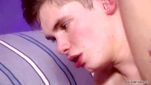 McKensie Dominates Drake Lawand in Hot Twink Action – LollipopTwinks 18+