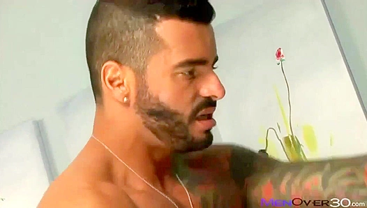 Hungry for More: David Scott Dominates Alexsander Freitas in Steamy Gay Encounter –