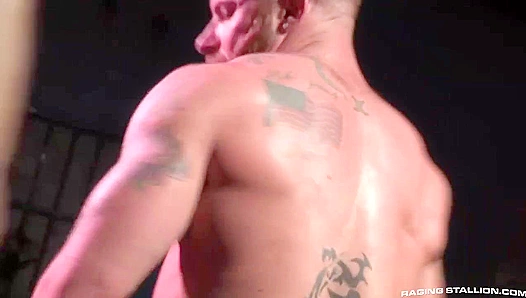 Draven Dominates in Hot Three-Way Encounter – Raging Stallion 18+