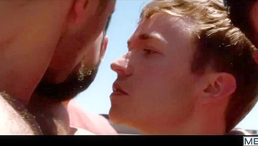 Darius Paddy Go Wild: Sweat-Fueled Bareback Threesome Madness – GayOrgyX 18+