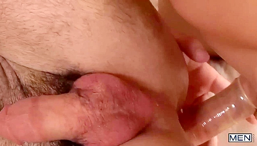 Savage threesome ride: Darin Silvers Billy Santoro dominate jack hunter – 18+