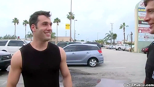 Tyler Hunt Rides Spence Foxs Massive Cock in Steamy Public Encounter – GayPornHeat 18+