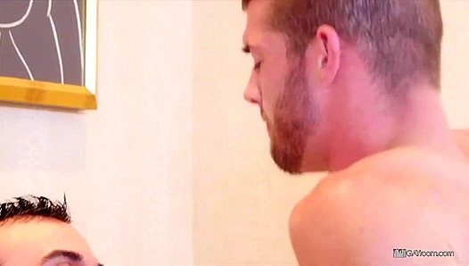 Bates Mason Tryp Go Wild: Hot Triple Play Ends in Facial Blast – GayXXX
