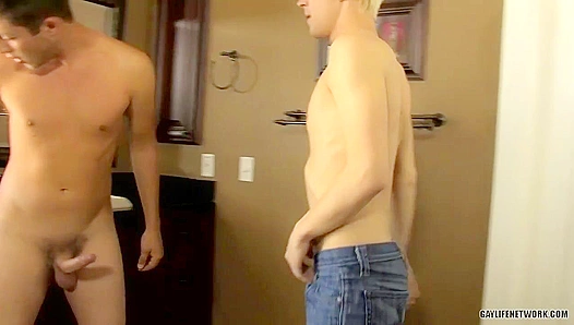 Deep Throat Dreams: Patrick Wes Share Intense Oral Pleasure – LollipopTwinks