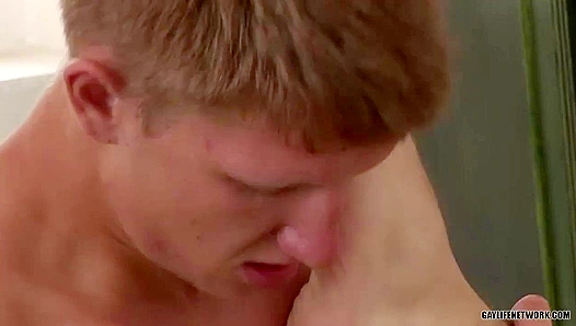 Steve Weaver Buries It Deep in Justin Clays Tight Hole – Pure Twink Bliss
