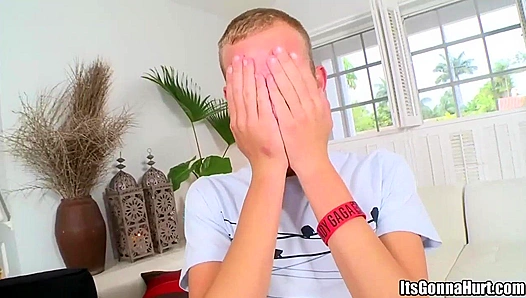 Castro Takes Control: Riding TJs Huge BBC with No Limits – GayXXXtube 18+